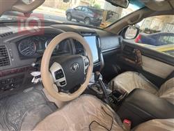 تۆیۆتا لاند کروزەر